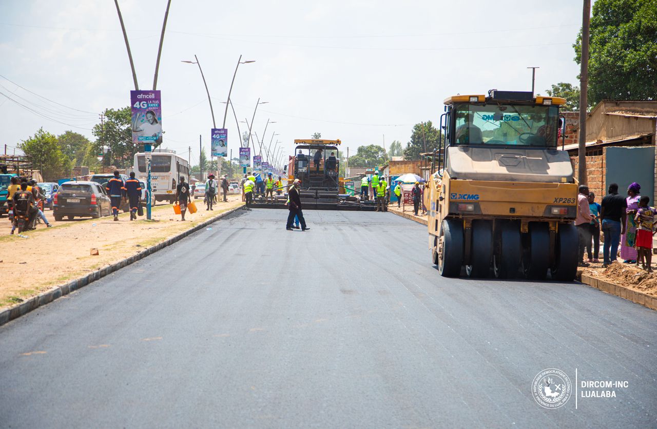 FIFI MASUKA SAINI LANCE LES TRAVAUX DE REHABILITATION DE L'AVENUE 3Z A KOLWEZI